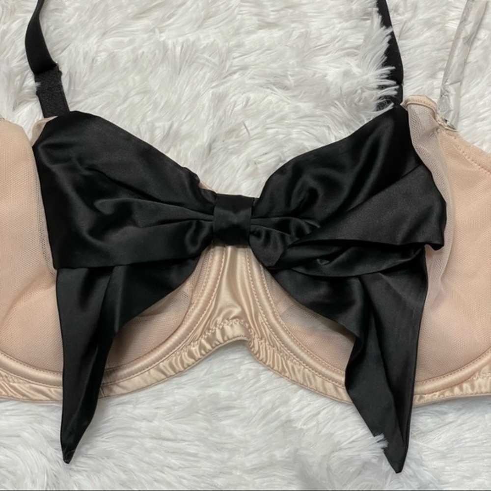 VICTORIAS SECRET Wicked Embellished Bow Bra 34DDD - Picture 8 of 11